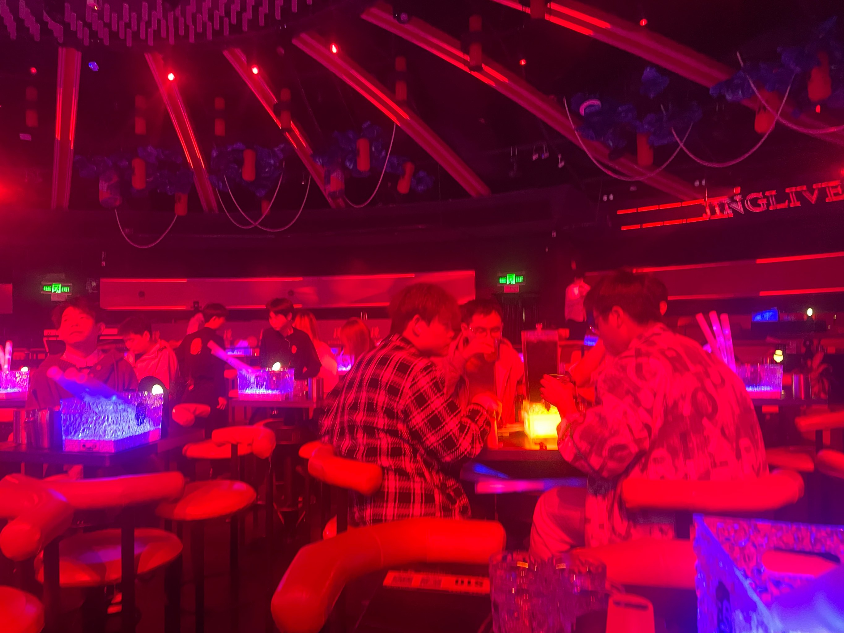 遵义商务ktv怎么玩全攻略-凤冈县ktv预订